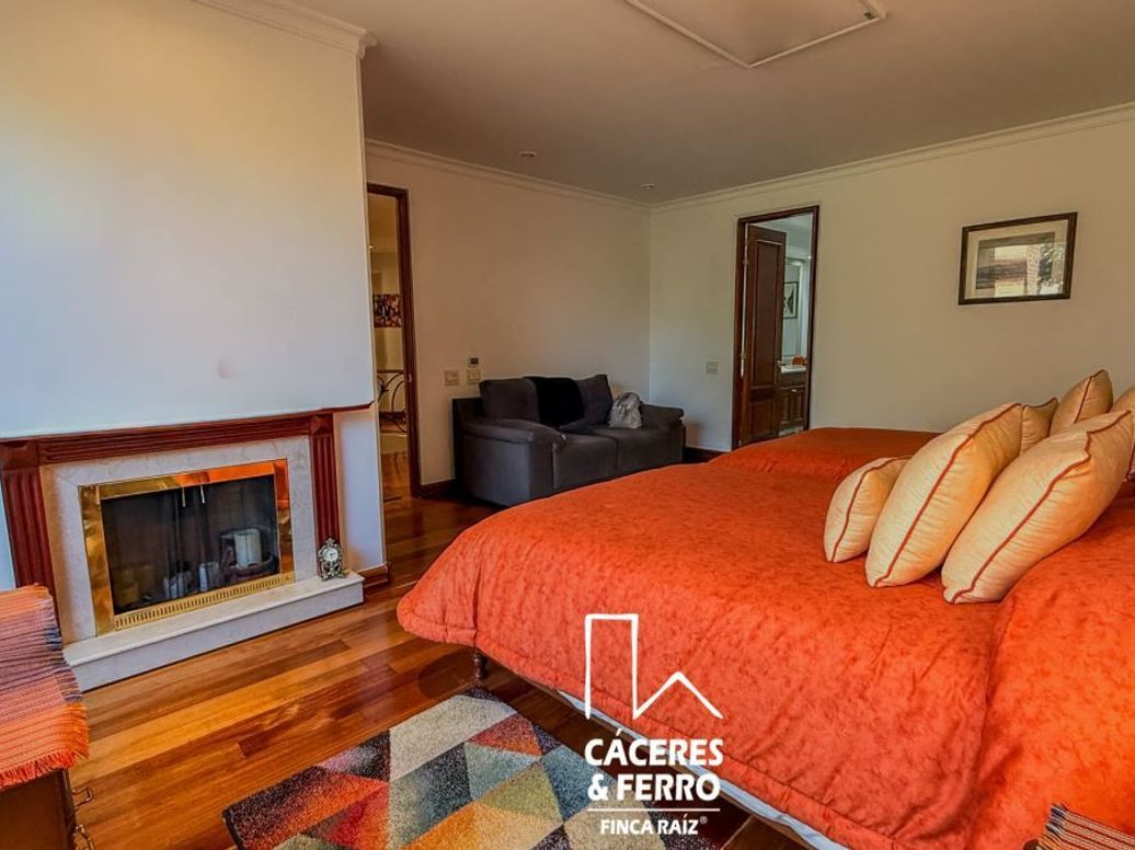 Apartamento de 3 alcobas en venta en Bosque De Pinos, Bogotá, 280 m² · foto 8 de 20