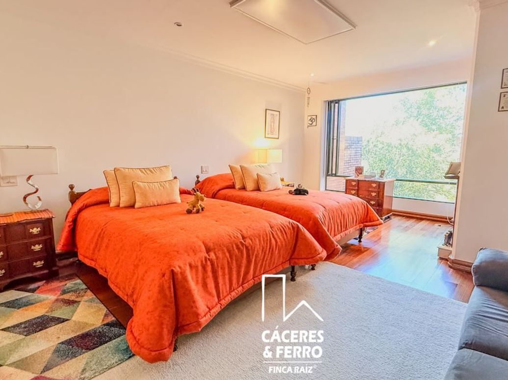 Apartamento de 3 alcobas en venta en Bosque De Pinos, Bogotá, 280 m² · foto 9 de 20