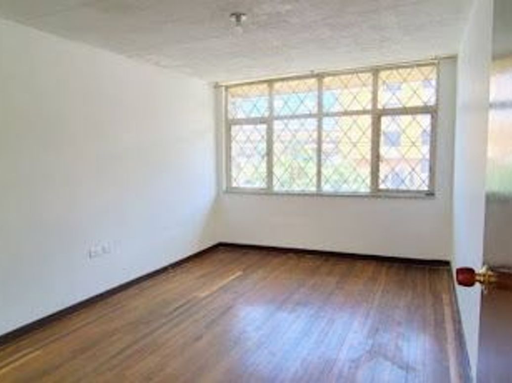 Casa de 5 alcobas en venta en Galerías, Bogotá, 293 m² · foto 18 de 20