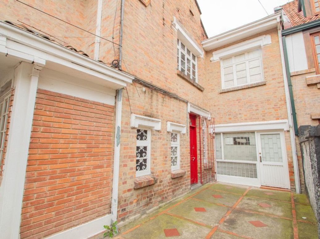 Casa de 7 alcobas en venta en Quinta Camacho, Bogotá, 340 m² · foto 3 de 15