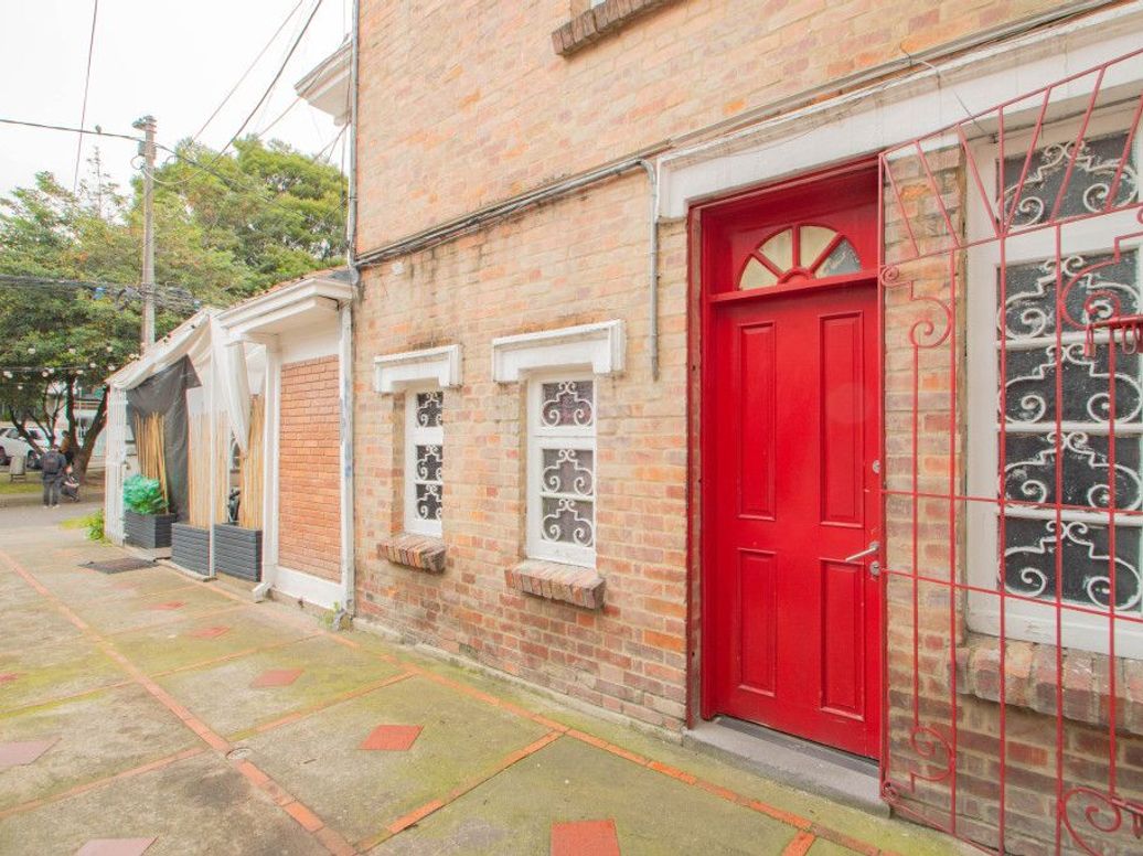 Casa de 7 alcobas en venta en Quinta Camacho, Bogotá, 340 m² · foto 4 de 15