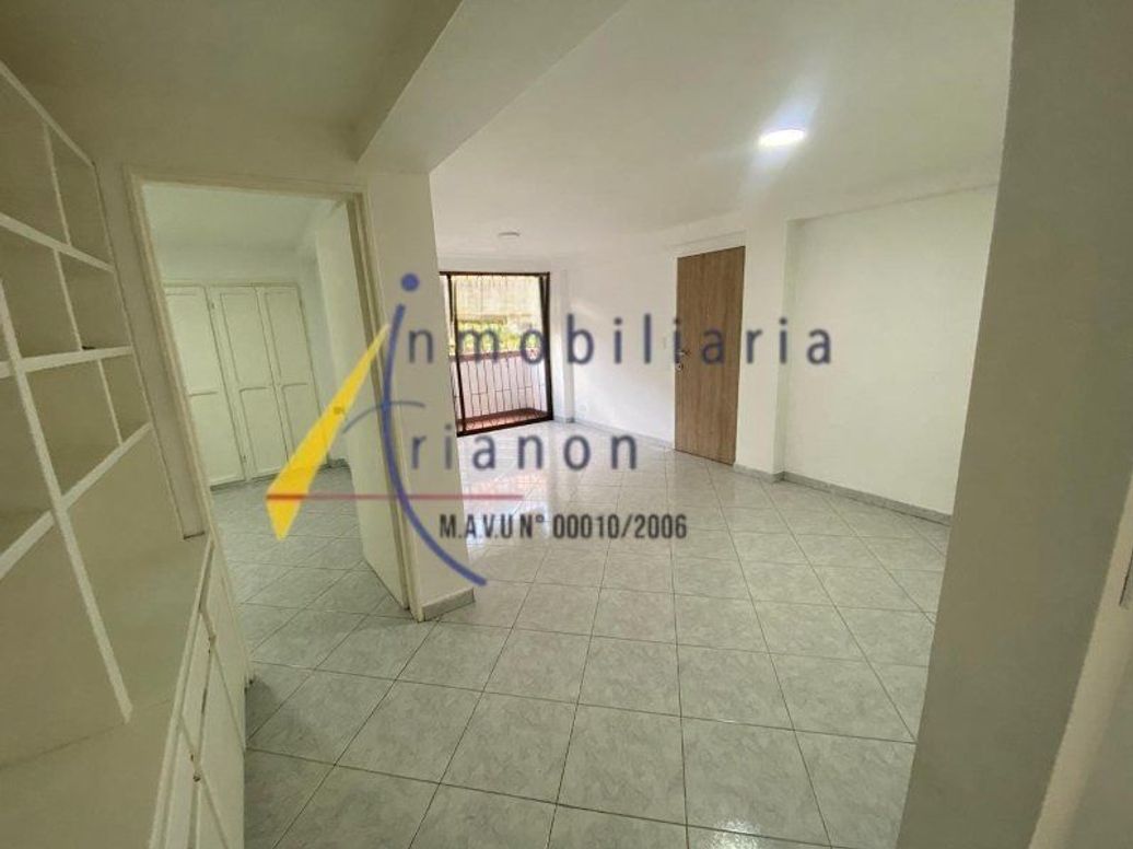 Apartamento en Arriendo con el Código 6317 en La Almeria