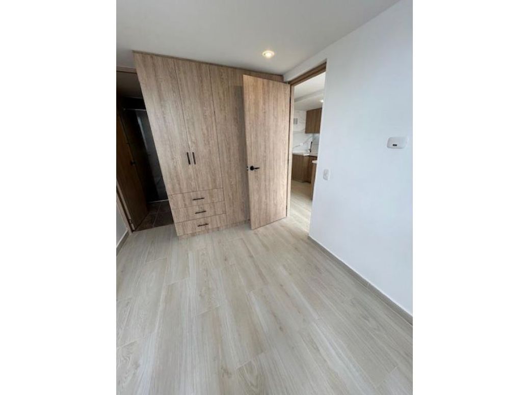 Apartaestudio en venta en La Felicidad, Bogotá, 38 m² · foto 5 de 15