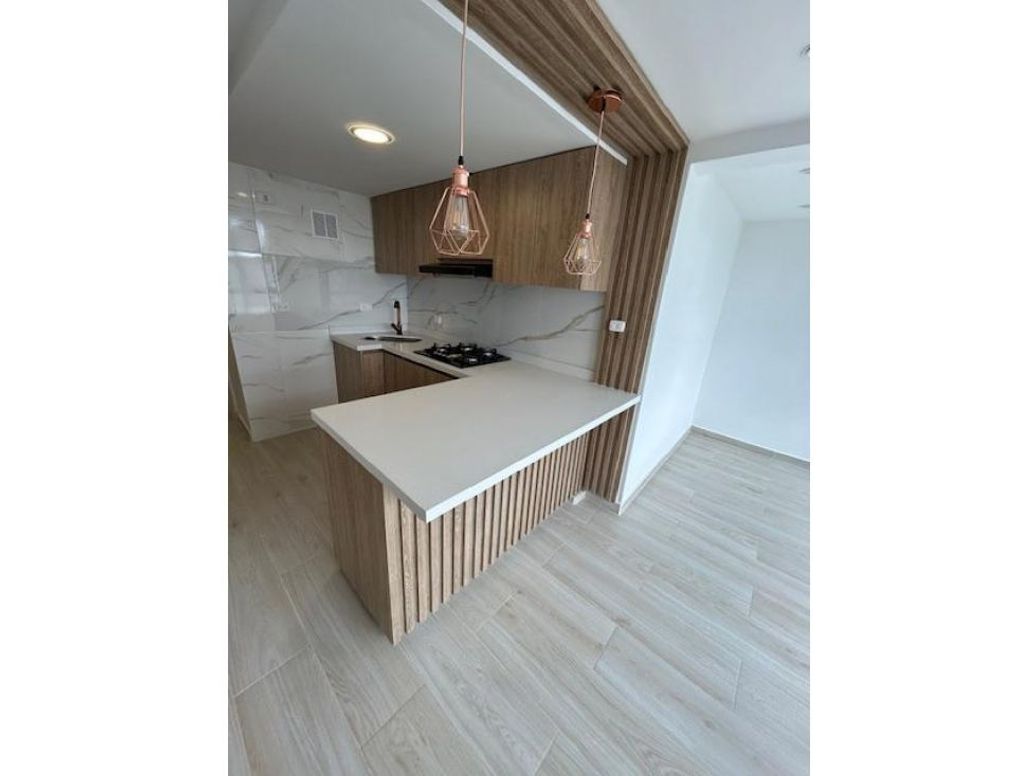 Apartaestudio en venta en La Felicidad, Bogotá, 38 m² · foto 8 de 15