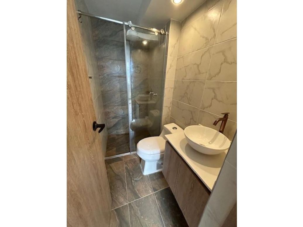 Apartaestudio en venta en La Felicidad, Bogotá, 38 m² · foto 13 de 15