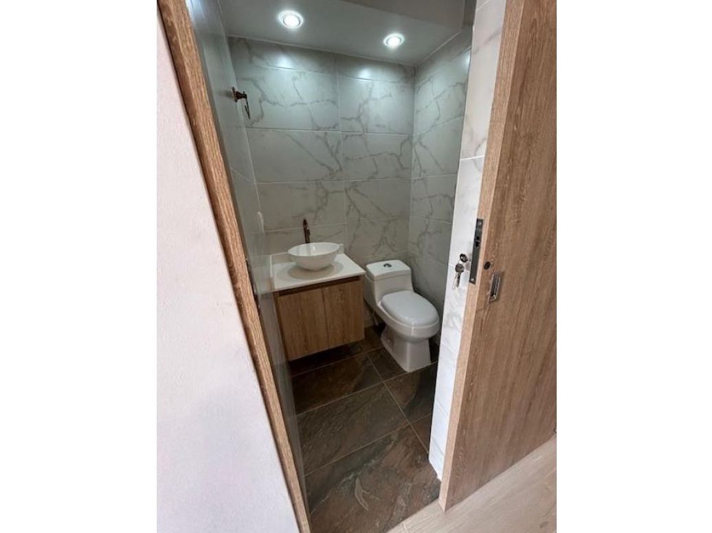 Apartaestudio en venta en La Felicidad, Bogotá, 38 m² · foto 12 de 15