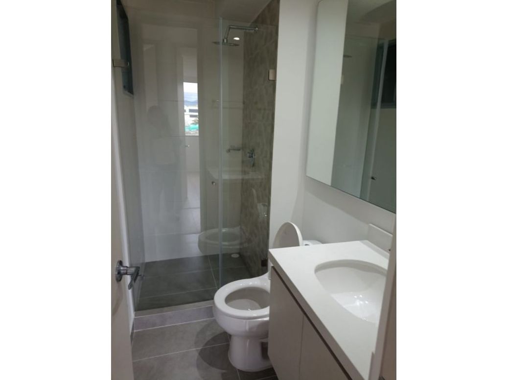 Apartamento de 3 alcobas en venta en Villemar Fontibon, Bogotá, 67 m² · foto 7 de 15