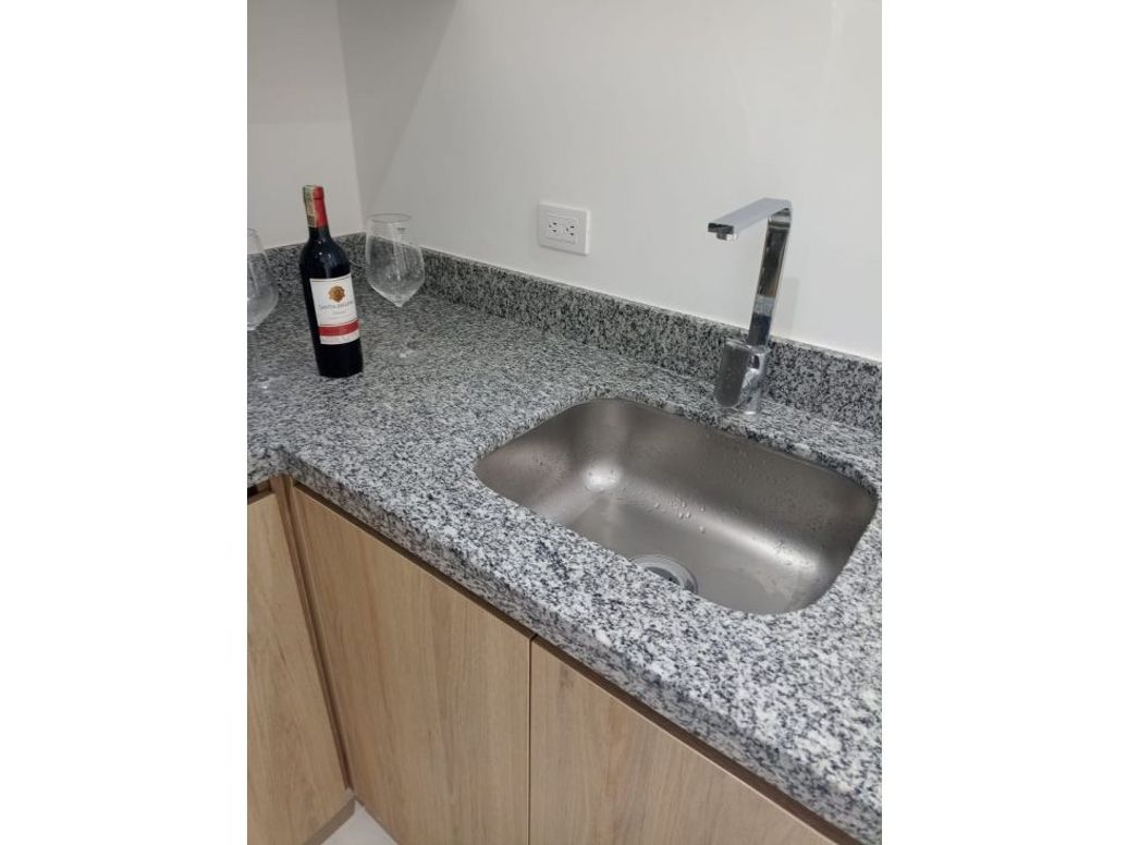 Apartamento de 3 alcobas en venta en Villemar Fontibon, Bogotá, 67 m² · foto 12 de 15