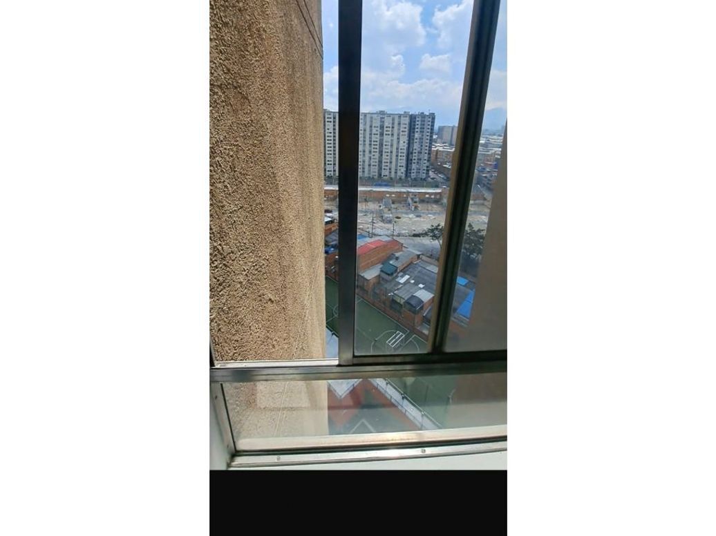 Apartamento de 2 alcobas en venta en Ismael Perdomo, Bogotá, 47 m² · foto 5 de 13