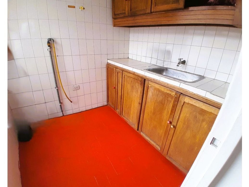 Casa de 7 alcobas en venta en Villa Adriana, Bogotá, 166 m² · foto 7 de 12