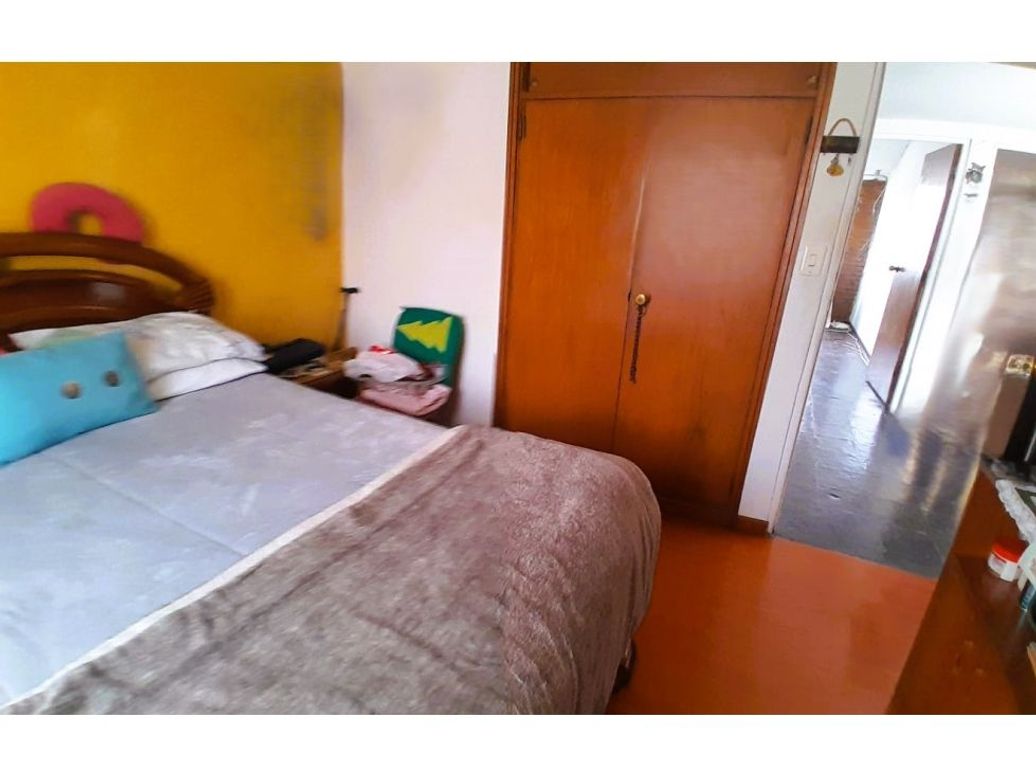 Casa de 7 alcobas en venta en Villa Adriana, Bogotá, 166 m² · foto 3 de 12