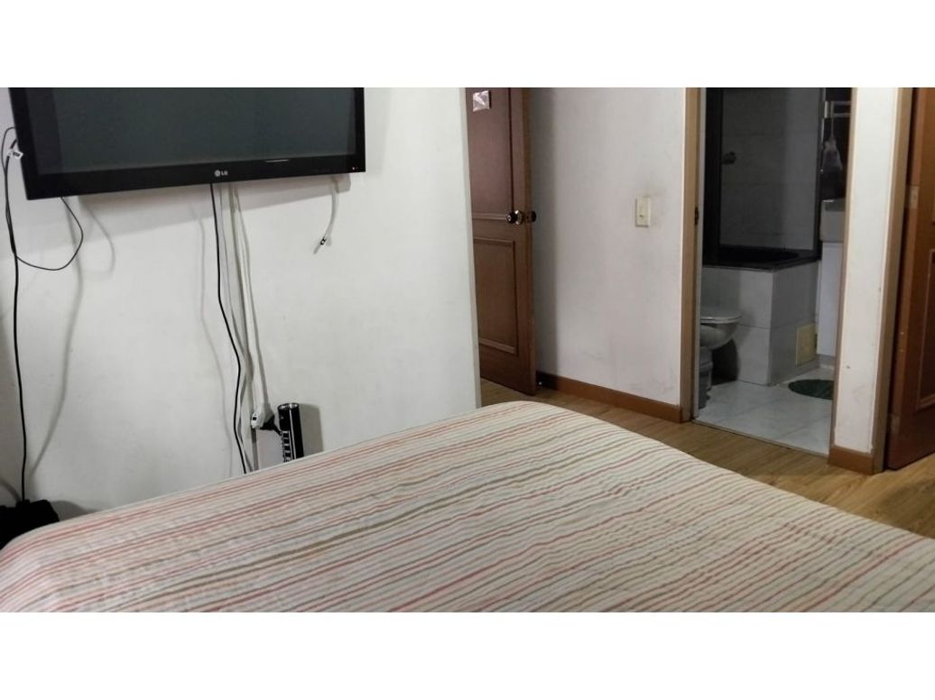 Apartamento de 2 alcobas en venta en Usaquén, Bogotá, 75 m² · foto 17 de 18