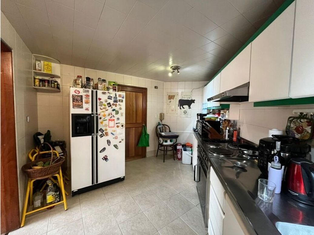 Apartamento de 5 alcobas en venta en Bellavista, Bogotá, 184 m² · foto 13 de 20