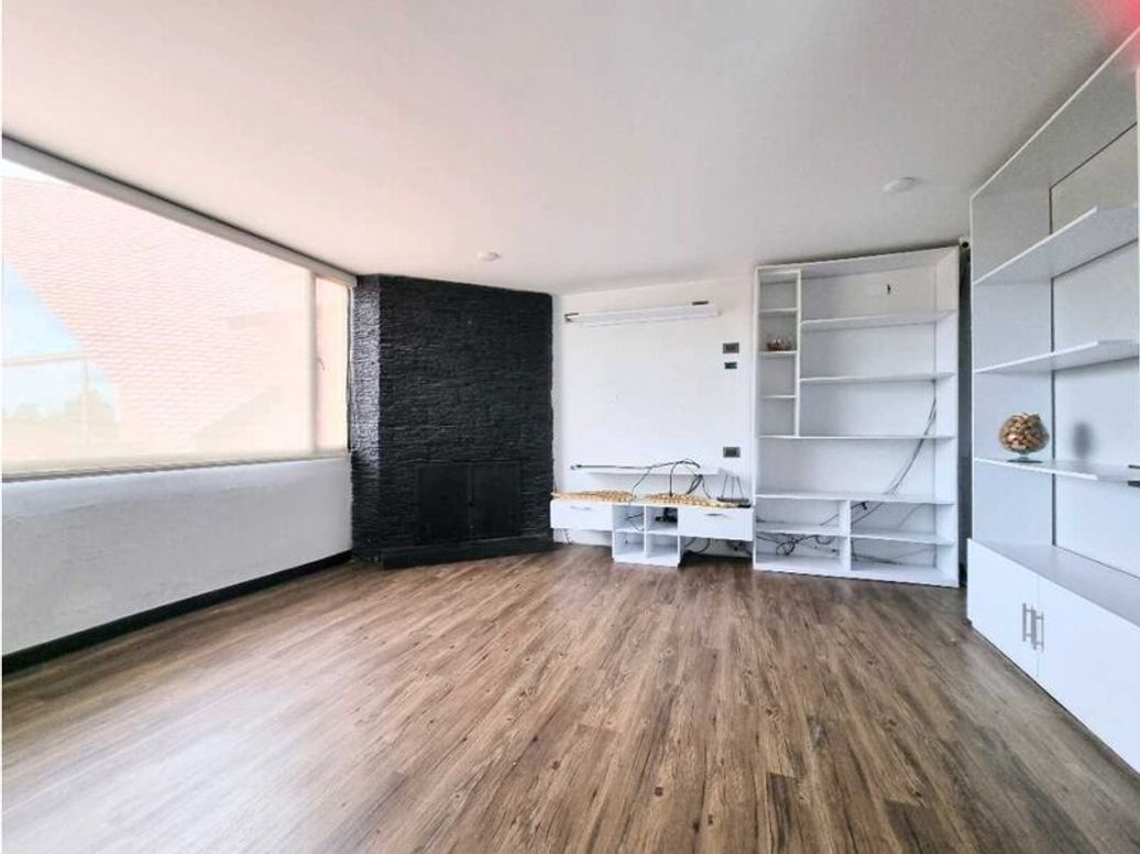 Casa de 4 alcobas en venta en Suba Naranjos, Bogotá, 380 m² · foto 9 de 20