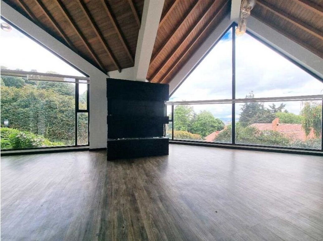 Casa de 4 alcobas en venta en Suba Naranjos, Bogotá, 380 m² · foto 12 de 20