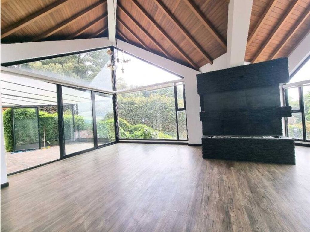 Casa de 4 alcobas en venta en Suba Naranjos, Bogotá, 380 m² · foto 13 de 20