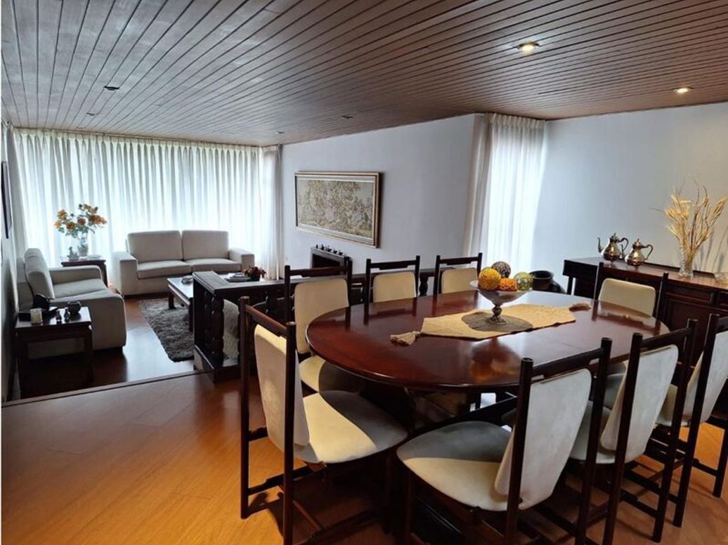 Casa de 4 alcobas en venta en Niza Norte, Bogotá, 243 m² · foto 5 de 20