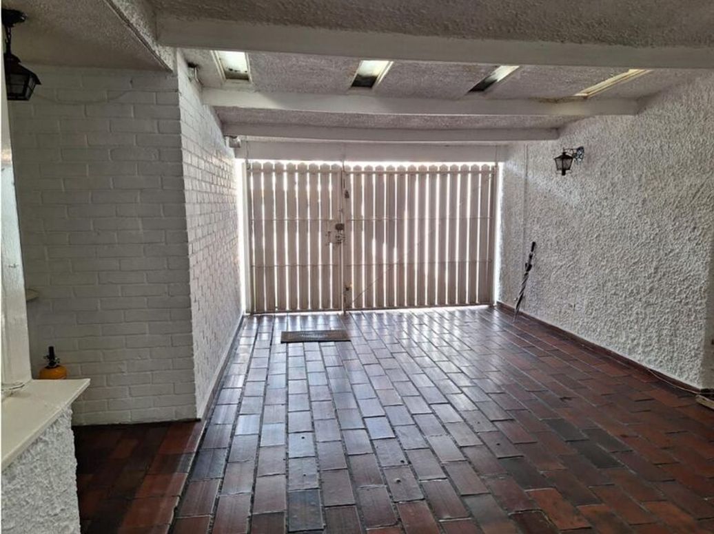 Casa de 4 alcobas en venta en Niza Norte, Bogotá, 243 m² · foto 18 de 20