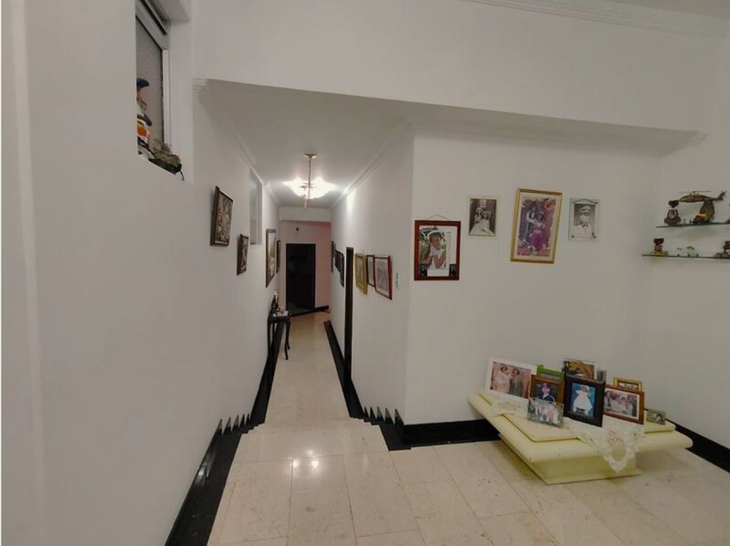 Apartamento de 5 alcobas en venta en El Batan, Bogotá, 253 m² · foto 13 de 20