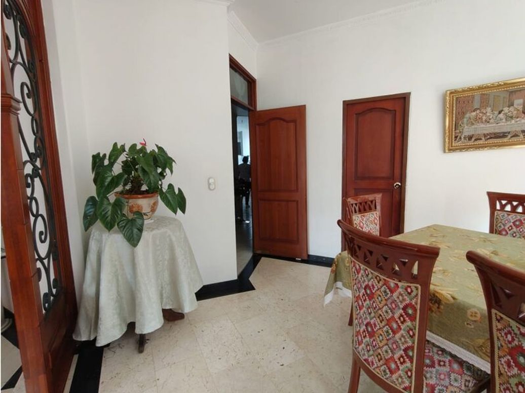 Apartamento de 5 alcobas en venta en El Batan, Bogotá, 253 m² · foto 4 de 20