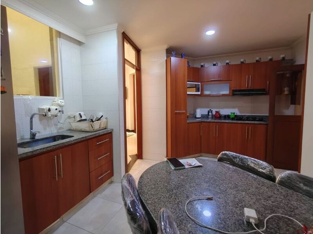 Apartamento de 5 alcobas en venta en El Batan, Bogotá, 253 m² · foto 11 de 20