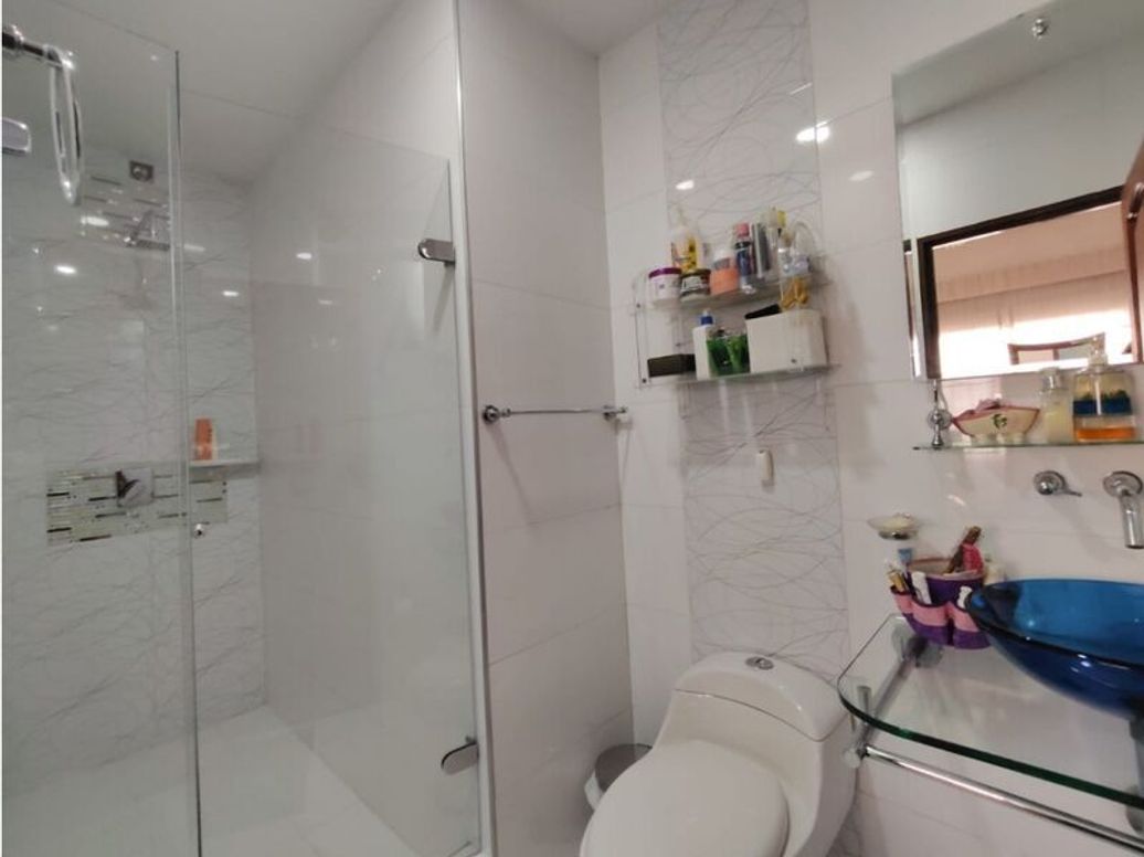 Apartamento de 5 alcobas en venta en El Batan, Bogotá, 253 m² · foto 19 de 20