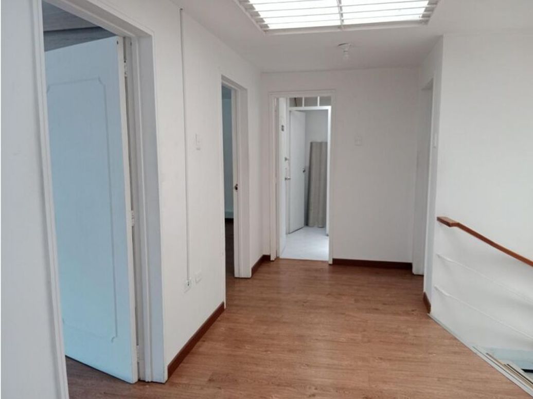 Casa de 6 alcobas en venta en Villa Dorado Norte, Bogotá, 250 m² · foto 13 de 20