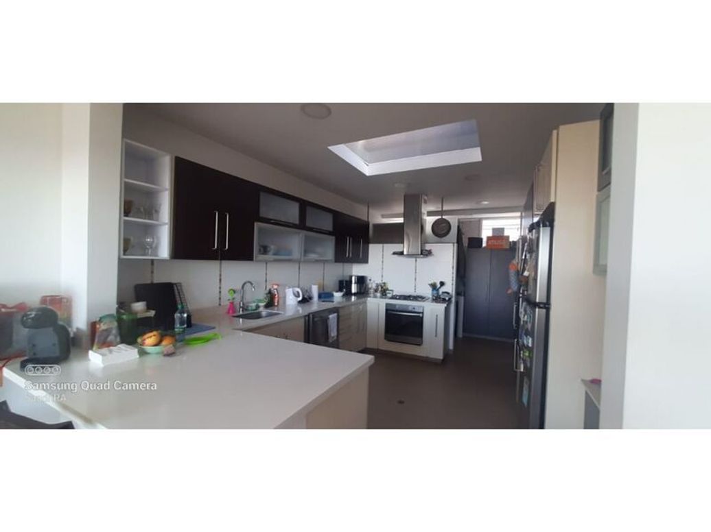 Apartamento de 4 alcobas en venta en El Refugio, Bogotá, 170 m² · foto 7 de 20