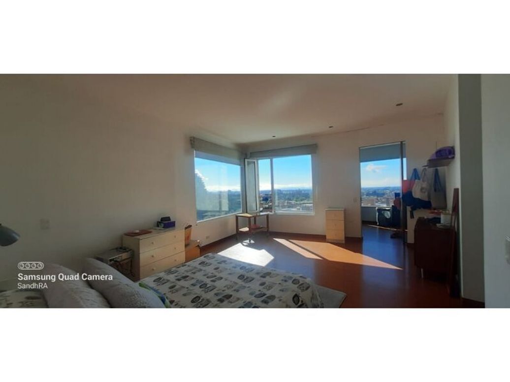 Apartamento de 4 alcobas en venta en El Refugio, Bogotá, 170 m² · foto 18 de 20