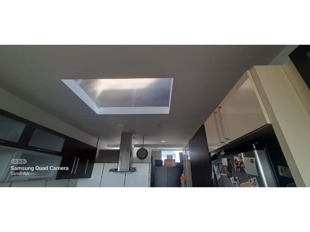 Apartamento de 4 alcobas en venta en El Refugio, Bogotá, 170 m² · foto 10 de 20