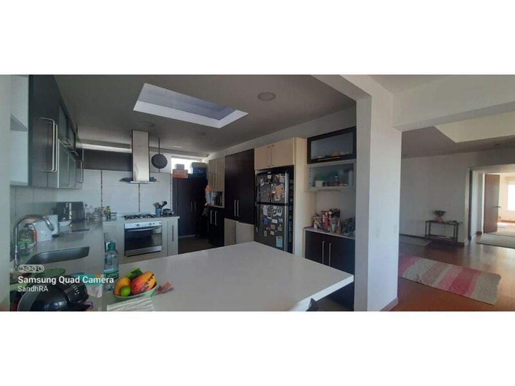 Apartamento de 4 alcobas en venta en El Refugio, Bogotá, 170 m² · foto 9 de 20
