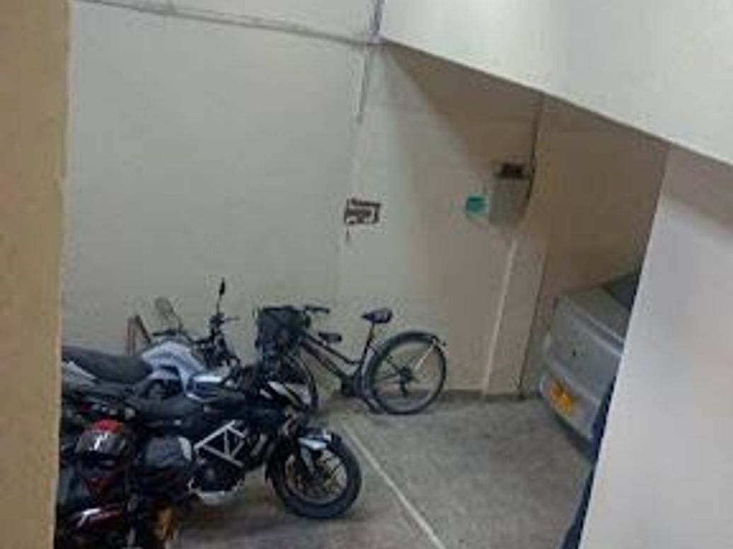 Casa de 7 alcobas en venta en Rincón De Suba, Bogotá, 249 m² · foto 3 de 16