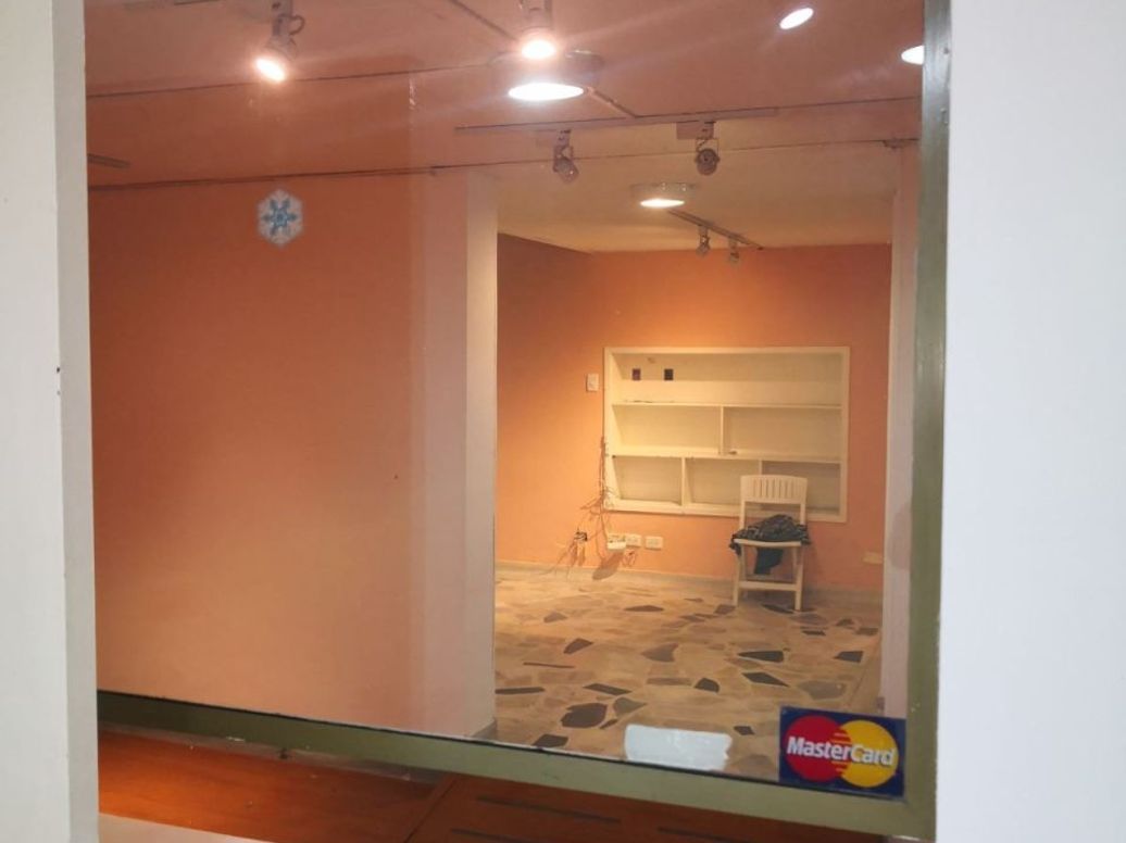Casa de 10 alcobas en venta en Santa Barbara Oriental, Bogotá, 360 m² · foto 15 de 17