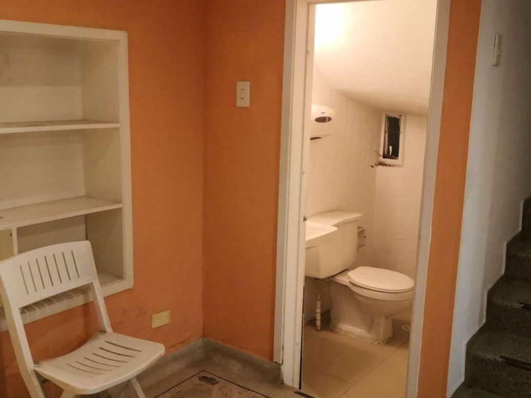 Casa de 10 alcobas en venta en Santa Barbara Oriental, Bogotá, 360 m² · foto 6 de 17