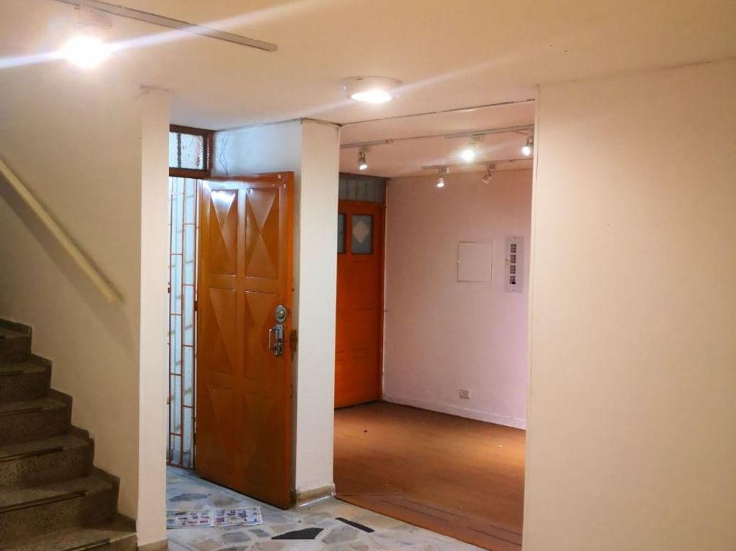 Casa de 10 alcobas en venta en Santa Barbara Oriental, Bogotá, 360 m² · foto 8 de 17