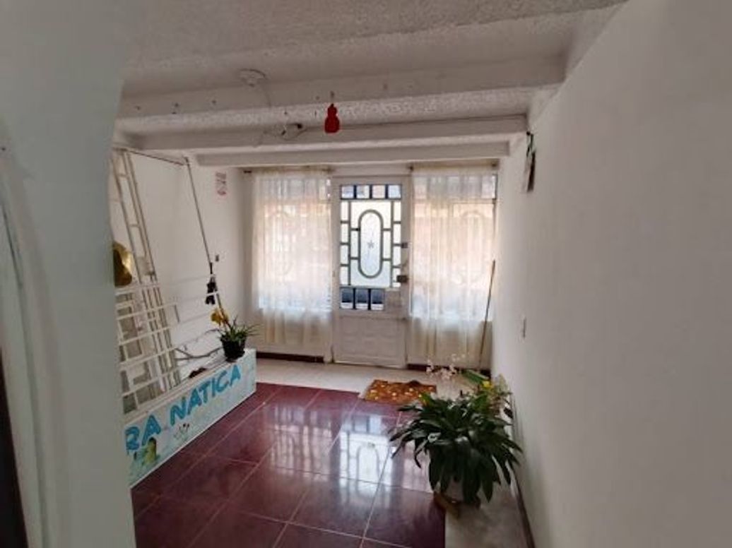 Casa de 2 alcobas en venta en Santa Fe De Bosa, Bogotá, 99 m² · foto 4 de 19