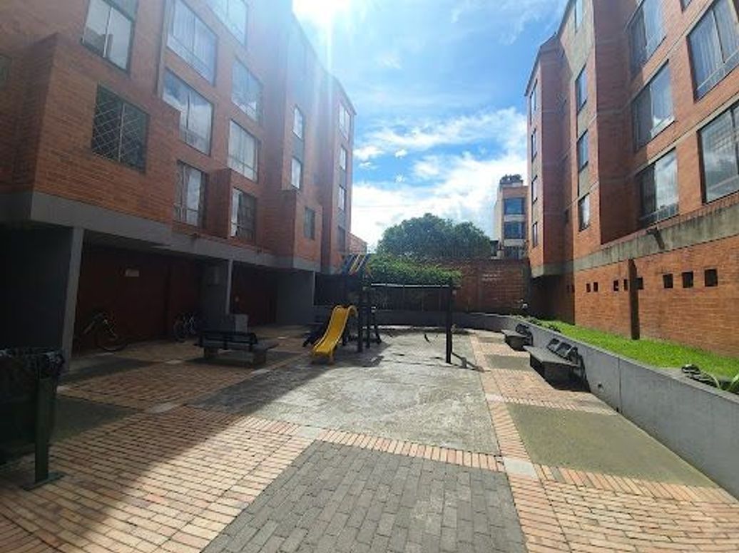 Apartamento de 3 alcobas en venta en Américas Central, Bogotá, 75 m² · foto 20 de 20