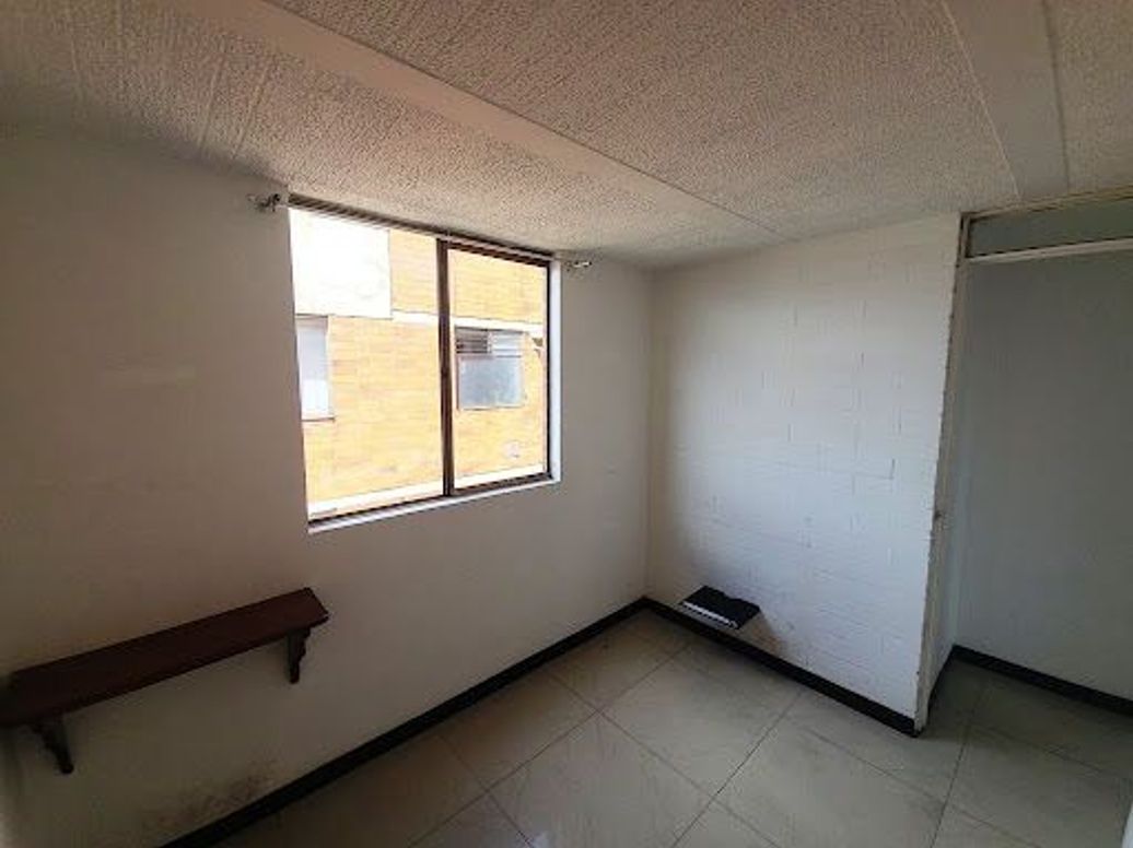 Apartamento de 3 alcobas en venta en Américas Central, Bogotá, 75 m² · foto 8 de 20