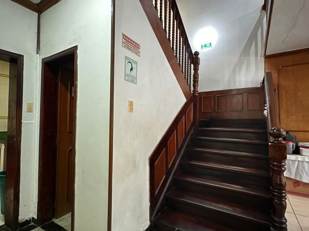 Casa de 7 alcobas en venta en La Magdalena, Bogotá, 400 m² · foto 12 de 19