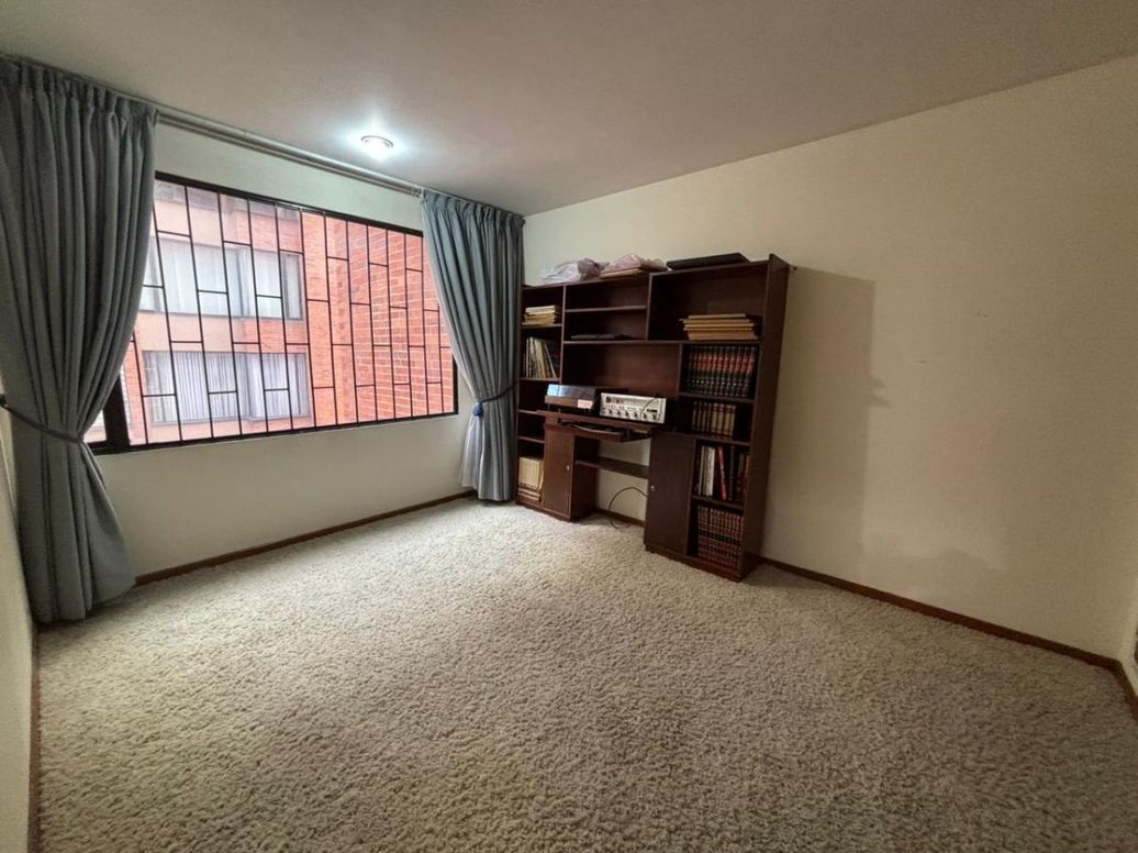 Apartamento de 3 alcobas en venta en Los Cedros, Bogotá, 106 m² · foto 12 de 20