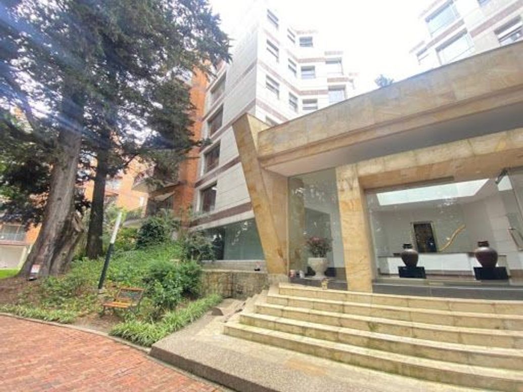 Apartamento de 4 alcobas en venta en Niza Norte, Bogotá, 440 m² · foto 3 de 20