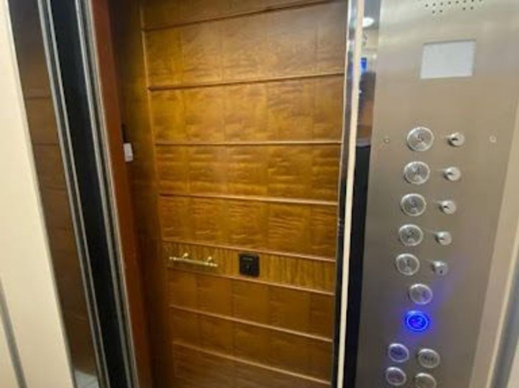 Apartamento de 4 alcobas en venta en Niza Norte, Bogotá, 440 m² · foto 7 de 20