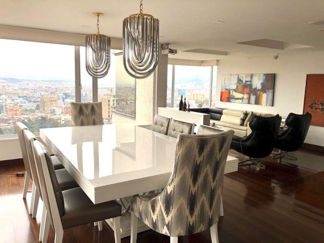 Apartamento de 3 alcobas en venta en El Refugio, Bogotá, 160 m² · foto 5 de 20