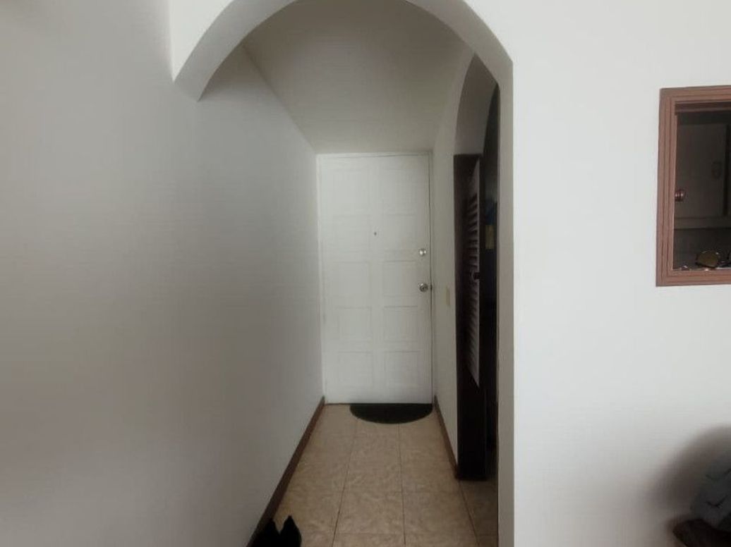 Apartamento de 1 alcoba en venta en Bellavista, Bogotá, 44 m² · foto 3 de 13