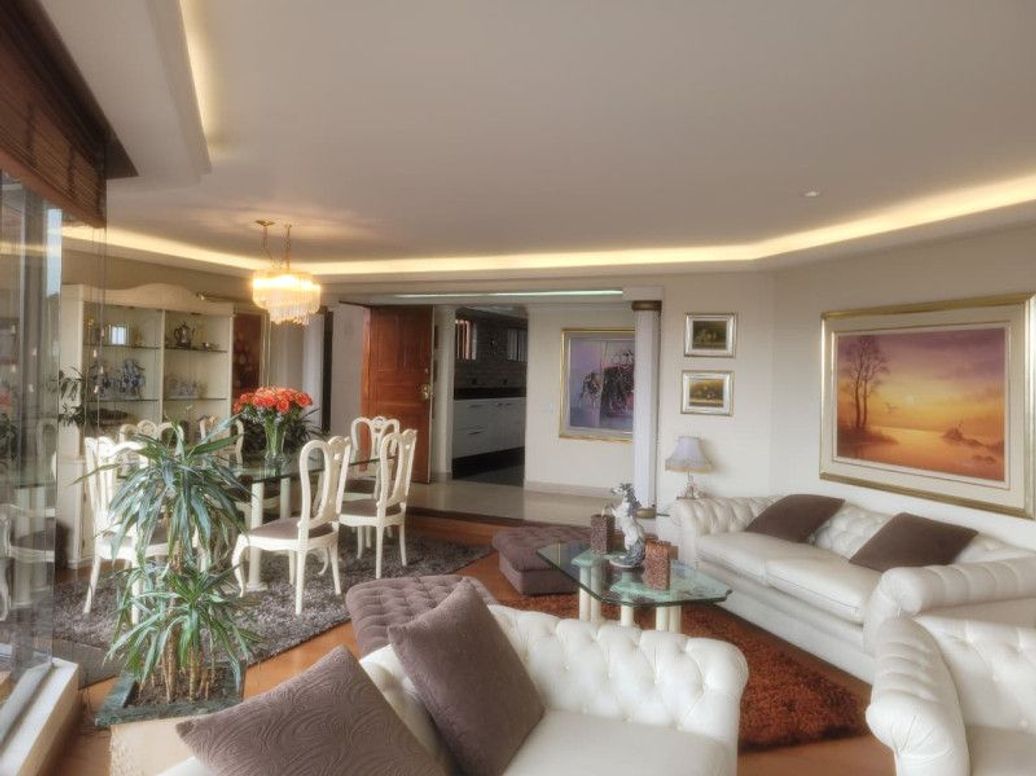 Apartamento de 2 alcobas en venta en El Refugio, Bogotá, 175 m² · foto 6 de 20