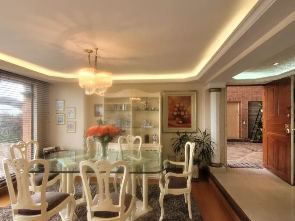 Apartamento de 2 alcobas en venta en El Refugio, Bogotá, 175 m² · foto 7 de 20