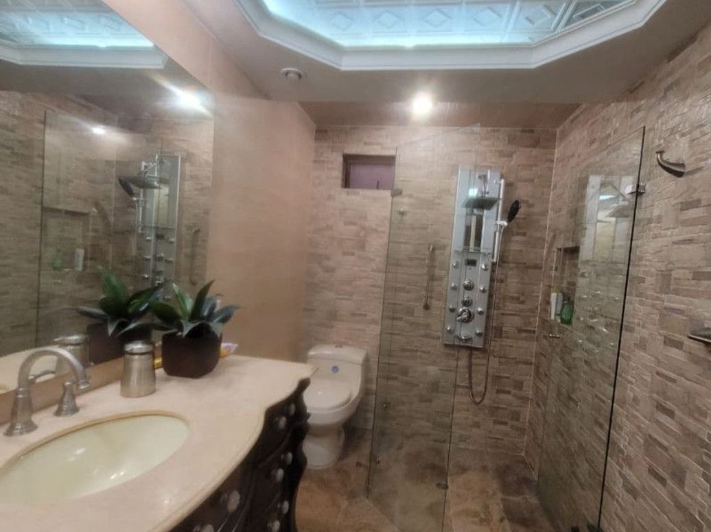 Apartamento de 2 alcobas en venta en El Refugio, Bogotá, 175 m² · foto 12 de 20