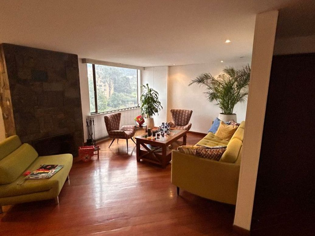 Apartamento de 3 alcobas en venta en El Contador, Bogotá, 195 m² · foto 3 de 15