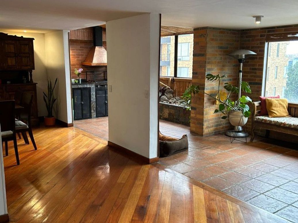 Apartamento de 3 alcobas en venta en El Contador, Bogotá, 195 m² · foto 5 de 15