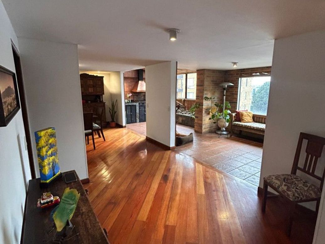 Apartamento de 3 alcobas en venta en El Contador, Bogotá, 195 m² · foto 4 de 15
